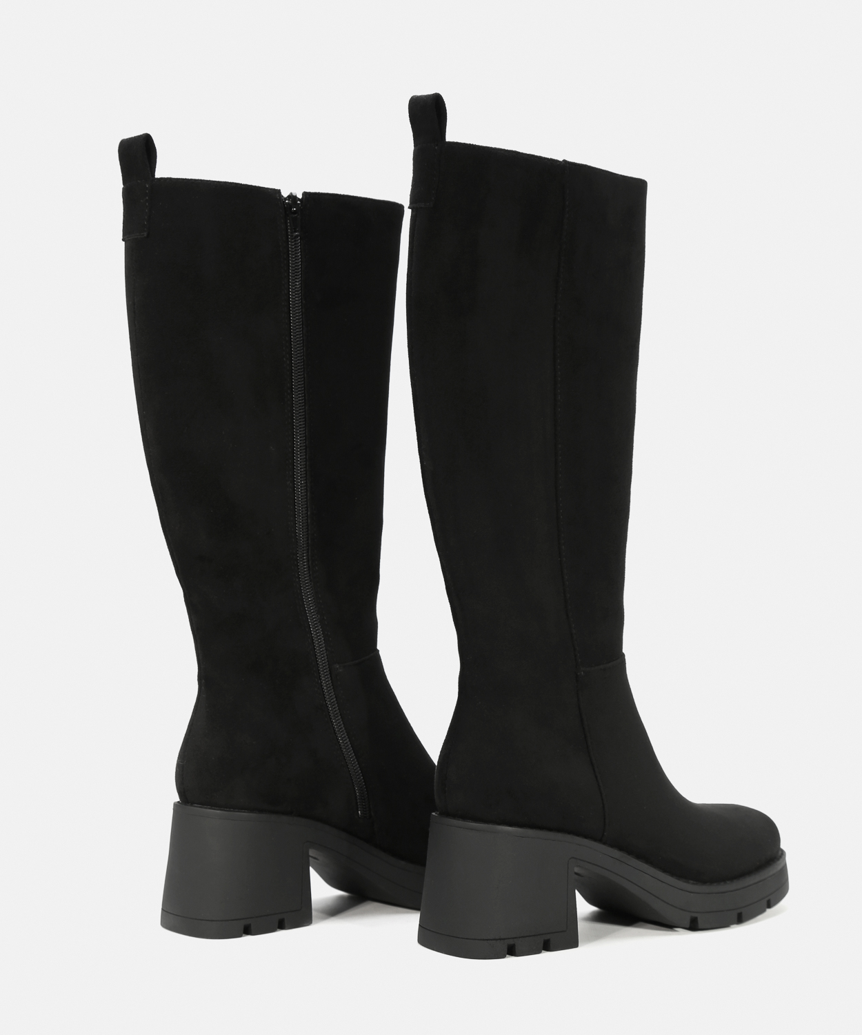 Botas negras ca&ntilde;a alta tac&oacute;n image number null